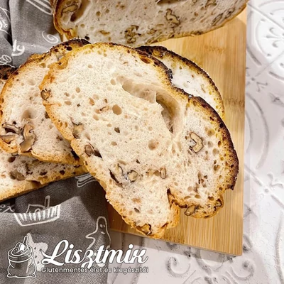 Diós-mézes kenyér jénai tálban sütve