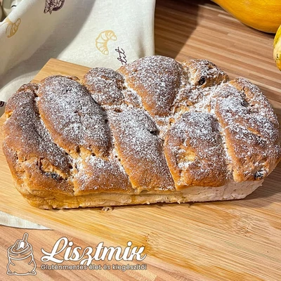 Gluténmentes puha mazsolás kalács