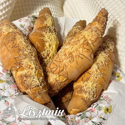 Gluténmentes sajtos kifli Air Fryer-ben