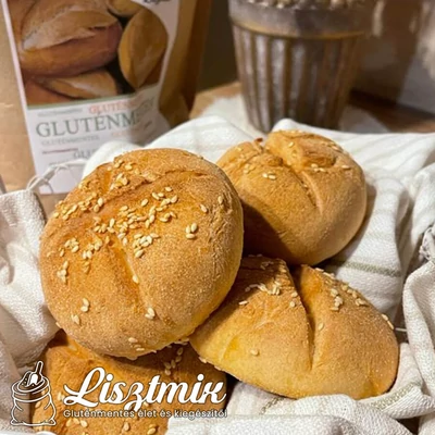 Pihe-puha mentes zsemle frissen a sütőből